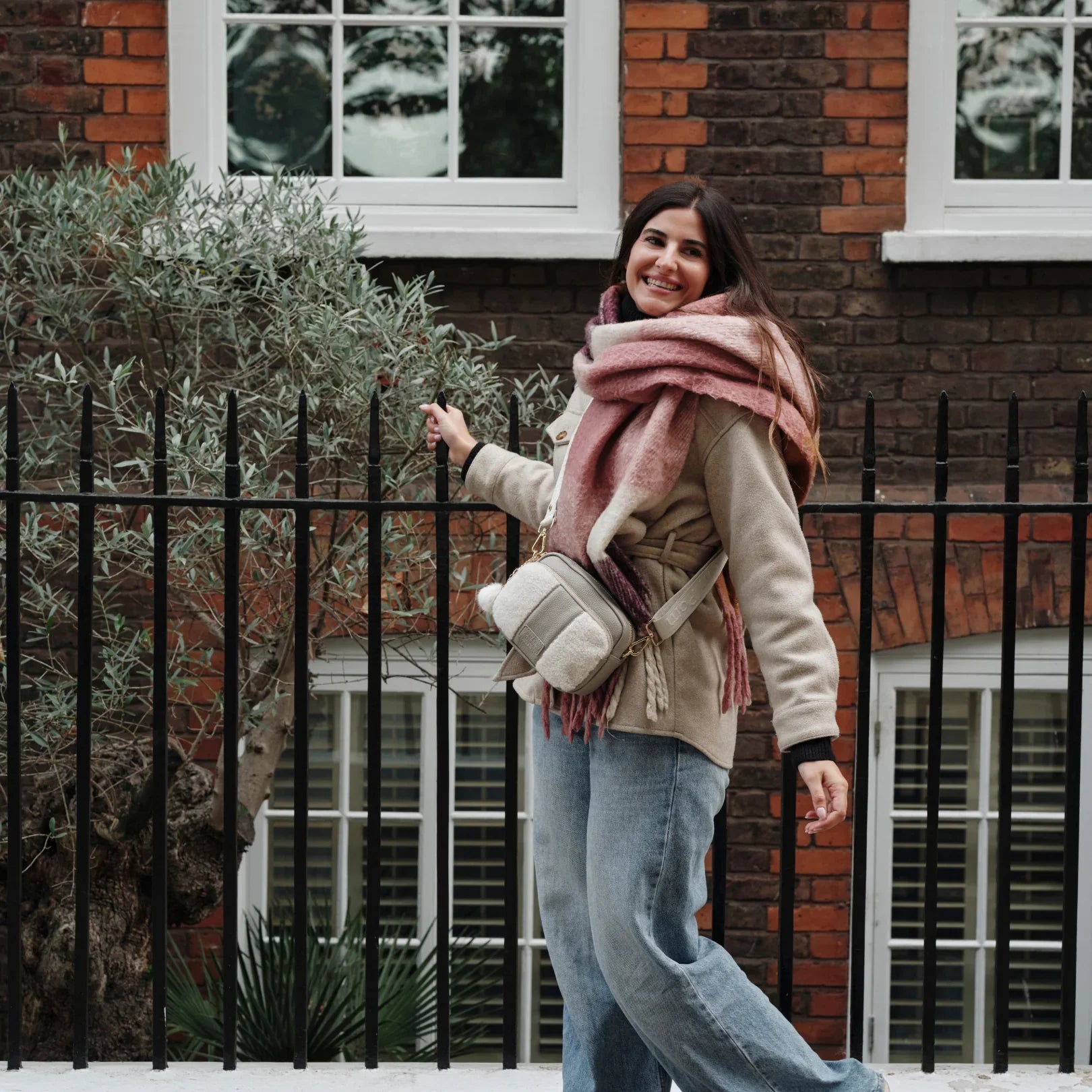 original faux fleece & leather bag stone