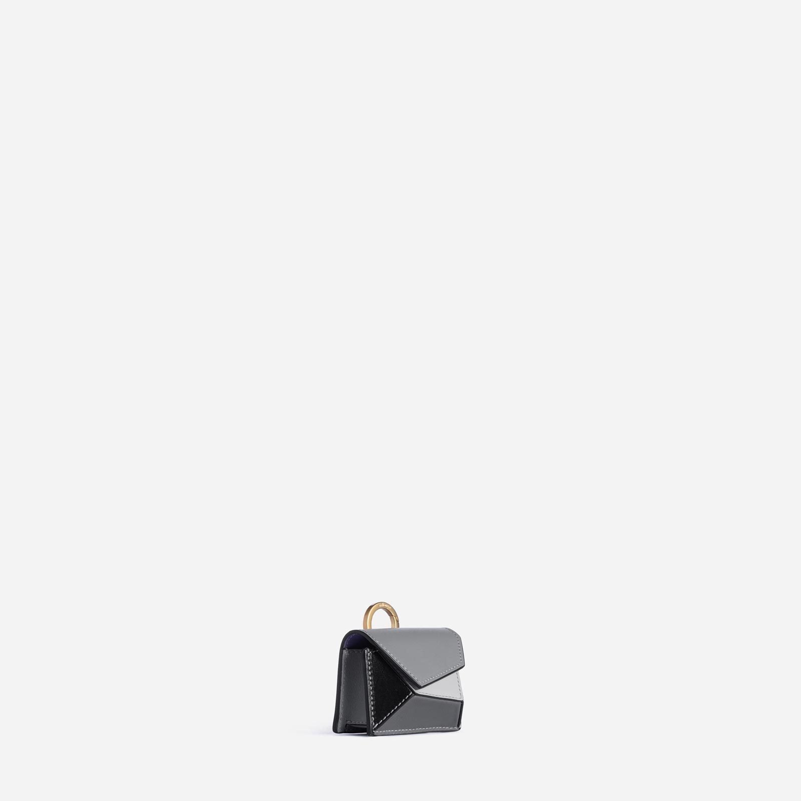 naomi airpods case